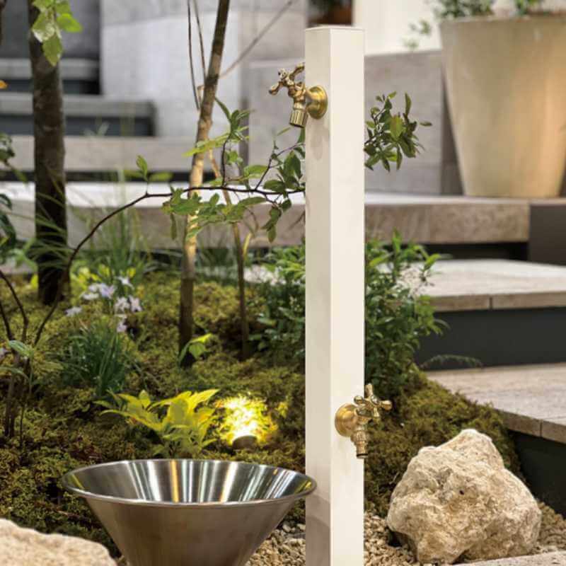 ユニソンの立水栓：スプレスタンド 60 ソリッド